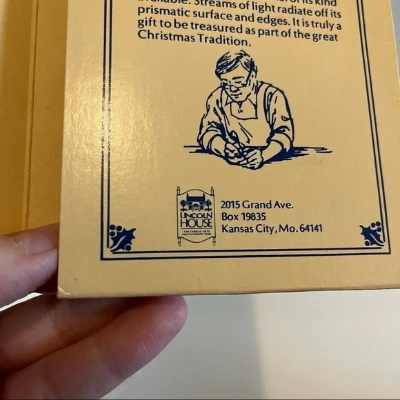 1983 CHRISTMAS TREASURES COLLECTOR'S ORNAMENT-ACRYLIC-IN ORIG. BOX - Picture 9 of 9